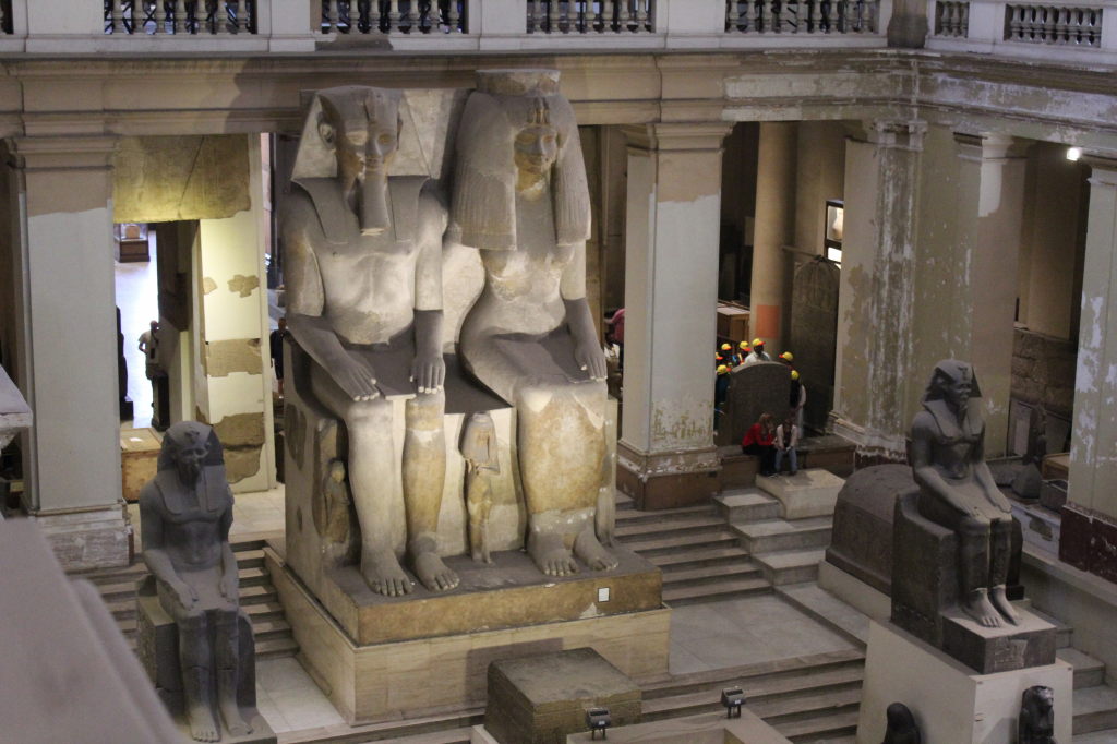 Kolossalstatuen von Amenhotep III. im Ägyptischen Museum Kairo