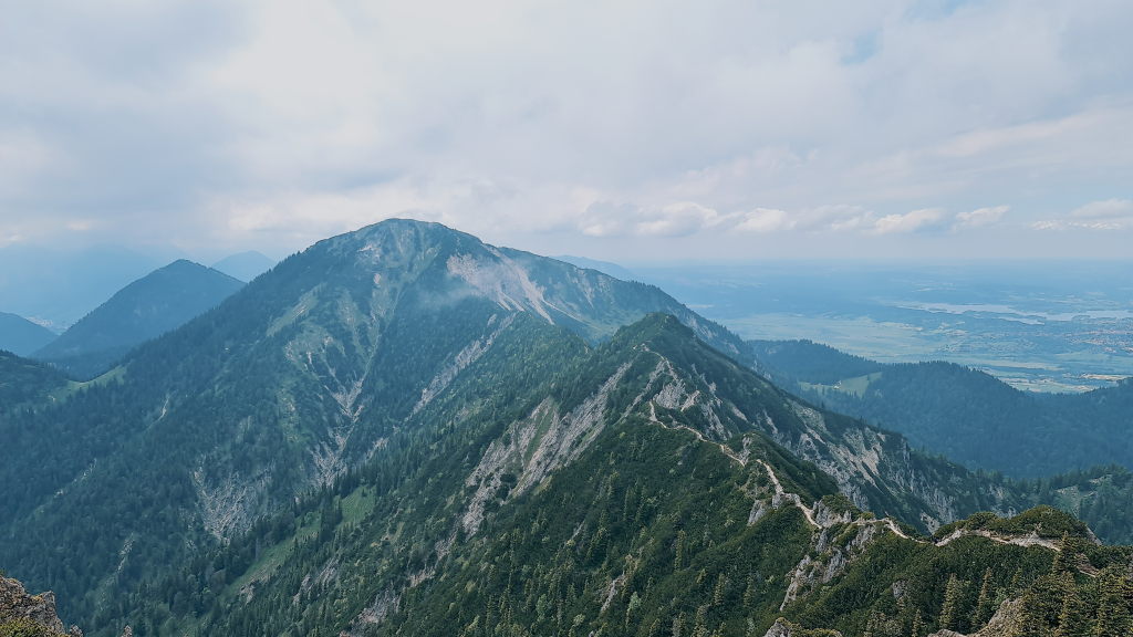 Herzogstand: König Ludwigs Lieblingsberg mit Seeblick & Gratweg