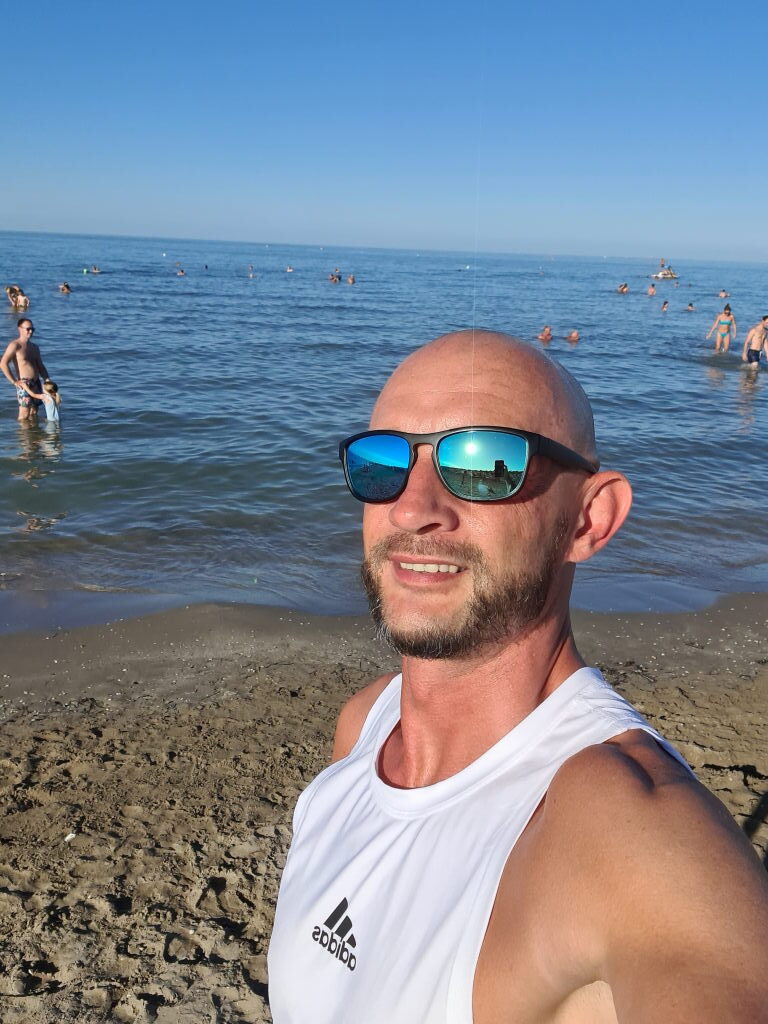 Sebastian Selfie am Strand von Marina di Venezia, Cavallino-Treporti, August 2020