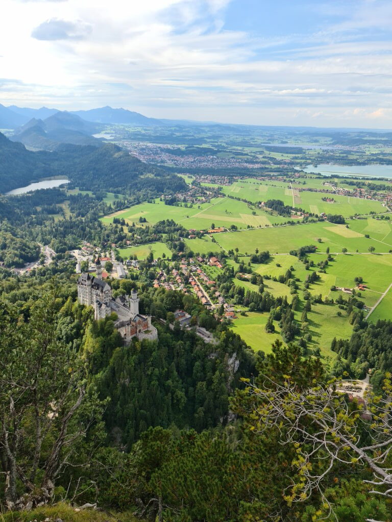 Schloss Neuschwanstein von oben Tegelberg Panorama September 2020
