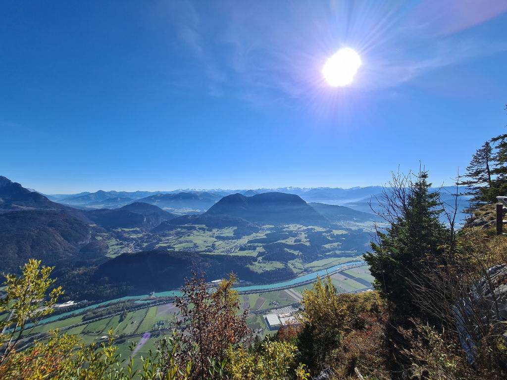 Pendling (1563 m): Inntal-Panorama, Apfelstrudel und ein zufriedener Frosch