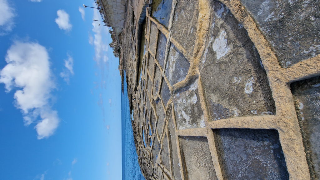 Salinen Malta Fels Meerwasser