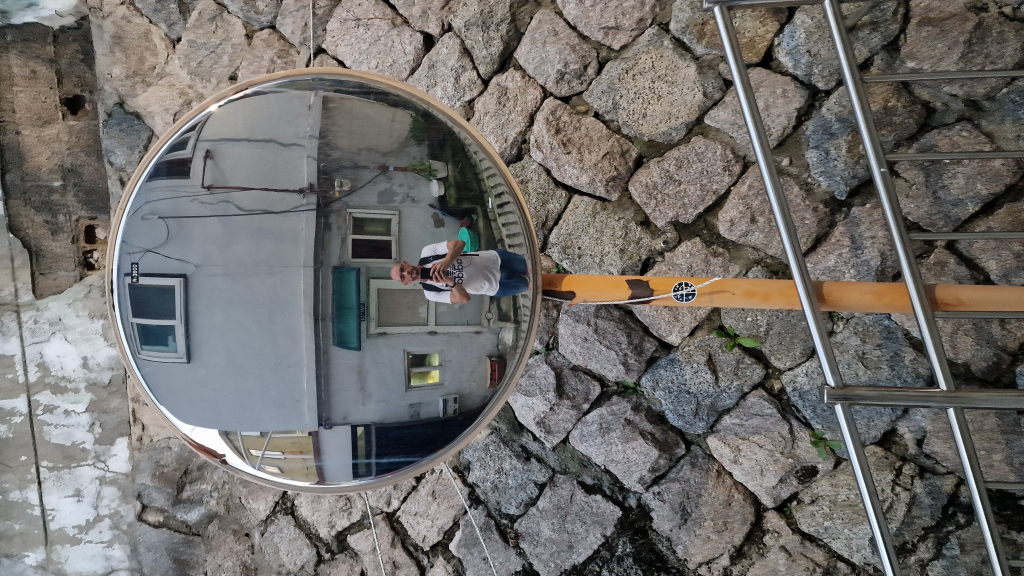 Konvexspiegel Selfie Ihwa Village mit Stadtmauer