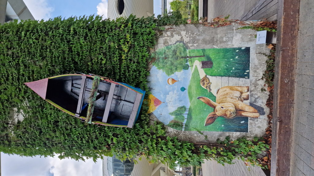 Han River Brücke von unten mit Spiegelung im Wasser