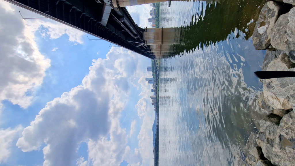 Han River Panorama mit Lotte Tower und Brücke
