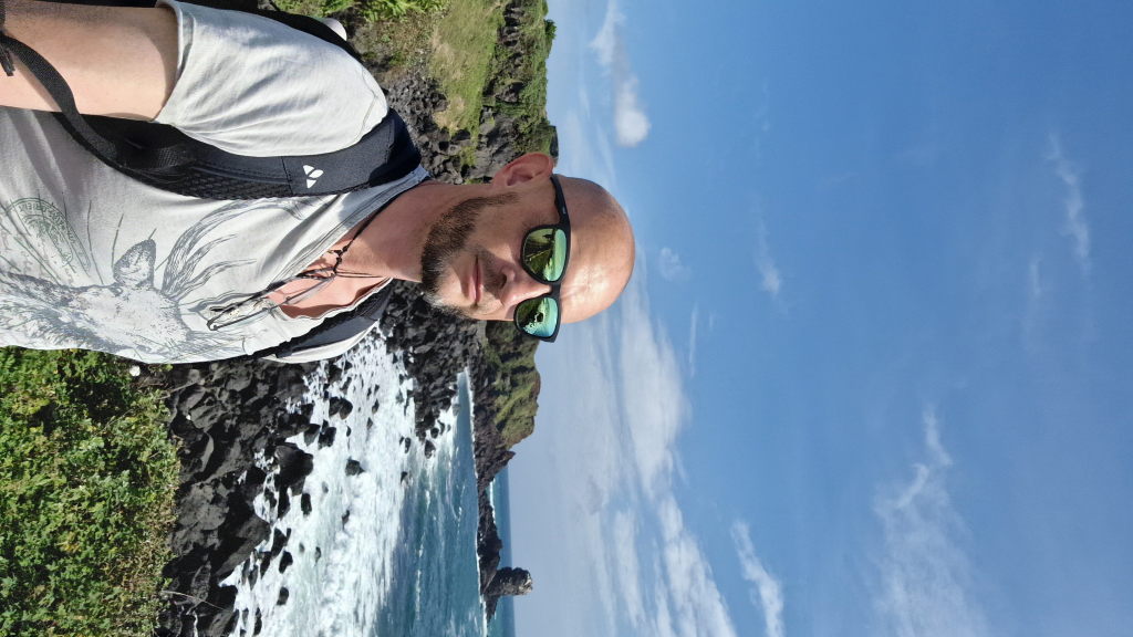 Selfie an Lavafelsen Küste Jeju