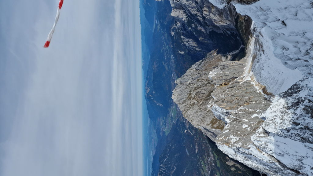Zugspitze Gipfel Wetterstation Kommunikationsanlage Schnee