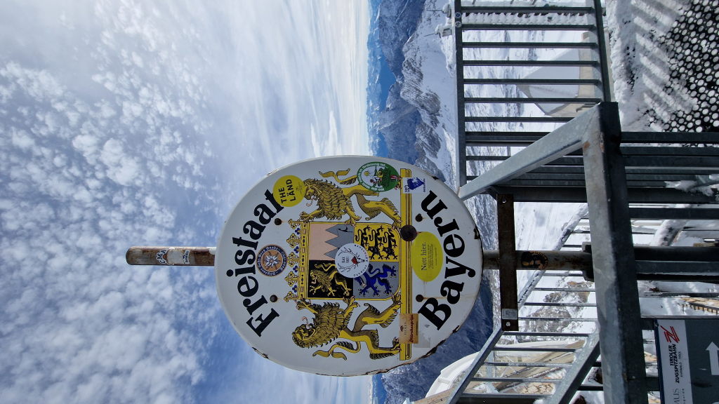 Freistaat Bayern Schild Zugspitze Gipfel